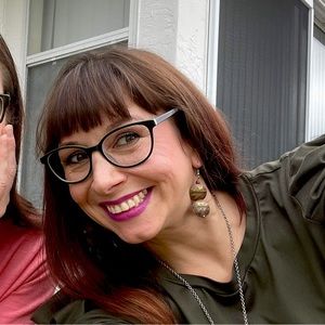 Meet your Posher, Serene